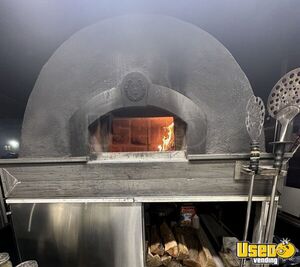 2003 Mt35 Chassis Wood Fired Pizza Truck Pizza Food Truck Pizza Oven New York Diesel Engine for Sale