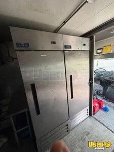2003 Mt45 All-purpose Food Truck Insulated Walls Georgia Diesel Engine for Sale