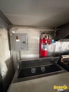 2003 Mt45 All-purpose Food Truck Stainless Steel Wall Covers Georgia Diesel Engine for Sale