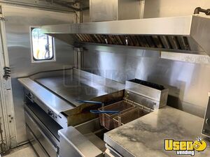 2003 Mt45 All-purpose Food Truck Stainless Steel Wall Covers Hawaii Diesel Engine for Sale