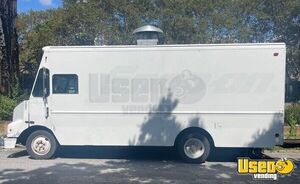 2003 Mt45 Kitchen Food Truck All-purpose Food Truck New York Diesel Engine for Sale