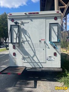 2003 Mt45 Kitchen Food Truck All-purpose Food Truck Stovetop New York Diesel Engine for Sale