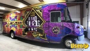 2003 Mt55 All-purpose Food Truck Cabinets Utah Diesel Engine for Sale