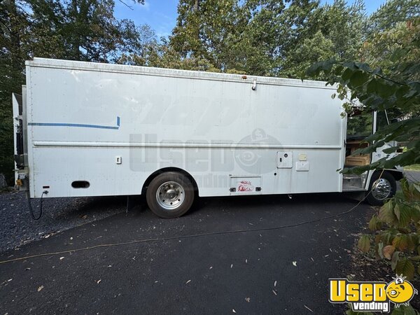 2003 Mt55 Tiny Home On Wheels Pennsylvania Diesel Engine for Sale