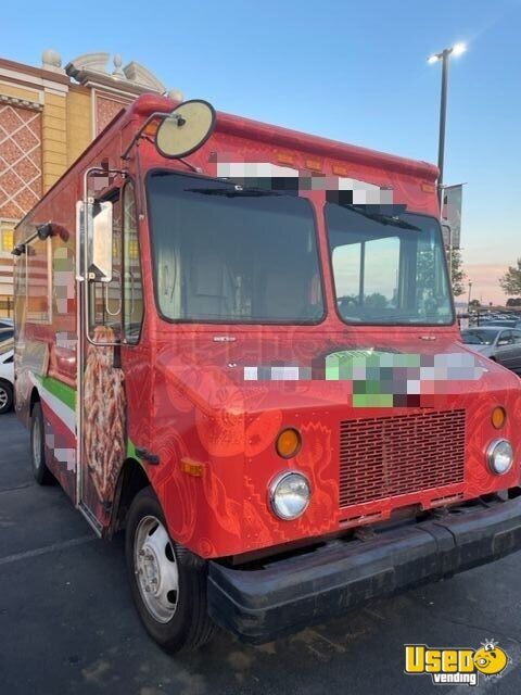 2003 P30 Step Van Kitchen Food Truck All-purpose Food Truck Nevada Diesel Engine for Sale