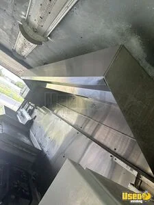 2003 P30 Step Van Kitchen Food Truck All-purpose Food Truck Propane Tank Texas Gas Engine for Sale