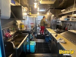 2003 P30 Step Van Kitchen Food Truck All-purpose Food Truck Refrigerator Connecticut for Sale