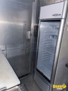 2003 P30 Step Van Kitchen Food Truck All-purpose Food Truck Stainless Steel Wall Covers Nevada Diesel Engine for Sale