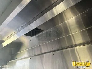 2003 P30 Step Van Kitchen Food Truck All-purpose Food Truck Stovetop Texas Gas Engine for Sale