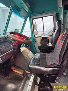 2003 P42 All-purpose Food Truck Cabinets Florida Gas Engine for Sale