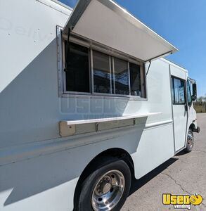 2003 P42 All-purpose Food Truck Concession Window Missouri Diesel Engine for Sale