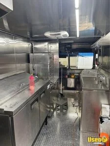 2003 P42 All-purpose Food Truck Diamond Plated Aluminum Flooring Texas Diesel Engine for Sale