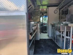 2003 P42 All-purpose Food Truck Diamond Plated Aluminum Flooring Texas Diesel Engine for Sale