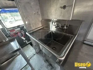 2003 P42 All-purpose Food Truck Double Sink South Carolina Diesel Engine for Sale