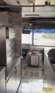 2003 P42 All-purpose Food Truck Stainless Steel Wall Covers Texas Diesel Engine for Sale