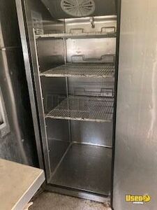 2003 P42 All-purpose Food Truck Triple Sink Texas Diesel Engine for Sale