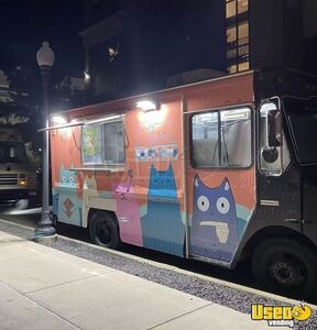 2003 P42 Coffee & Beverage Truck Cabinets Texas Diesel Engine for Sale