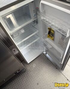2003 P42 Coffee & Beverage Truck Electrical Outlets Texas Diesel Engine for Sale