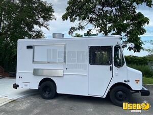 2003 P42 Kitchen Food Truck All-purpose Food Truck New York Diesel Engine for Sale