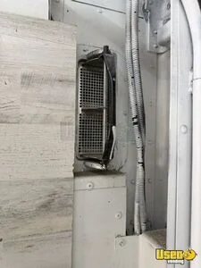 2003 P42 Photo Booth Truck/trailer 39 Colorado Diesel Engine for Sale