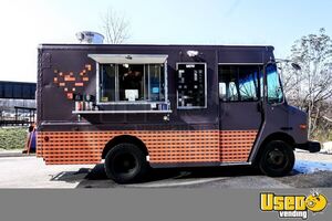 2003 P42 Pizza Vending Truck Pizza Food Truck Concession Window Virginia Diesel Engine for Sale