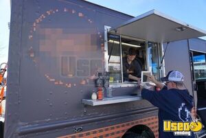 2003 P42 Pizza Vending Truck Pizza Food Truck Insulated Walls Virginia Diesel Engine for Sale