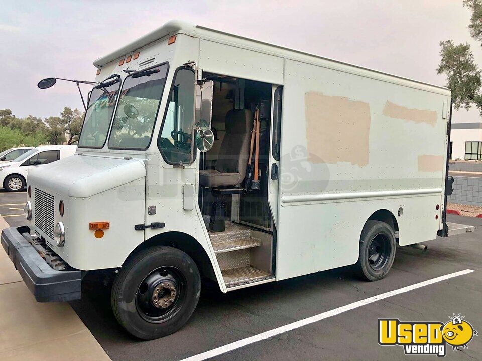 2003 Workhorse P42 Diesel Step Van Empty Postal Truck for Sale in