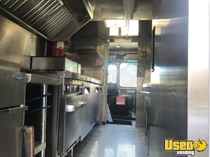 2003 P42 Step Van Kitchen Food Truck All-purpose Food Truck Backup Camera New York Diesel Engine for Sale