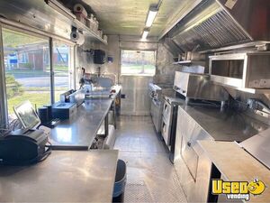2003 P42 Step Van Kitchen Food Truck All-purpose Food Truck Exterior Customer Counter Maryland Diesel Engine for Sale