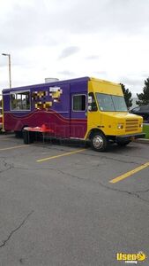 2003 P42 Stepvan Kitchen Food Truck All-purpose Food Truck New York Diesel Engine for Sale