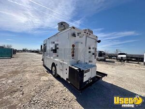 2003 P42 Taco Food Truck Diamond Plated Aluminum Flooring Texas Diesel Engine for Sale