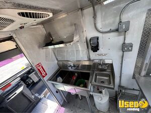 2003 P42 Taco Food Truck Fryer Texas Diesel Engine for Sale