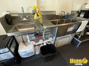 2003 P42 Taco Food Truck Reach-in Upright Cooler Michigan Gas Engine for Sale