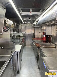 2003 P42 Workhorse All-purpose Food Truck Diamond Plated Aluminum Flooring Nevada Gas Engine for Sale