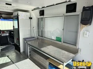 2003 P42 Workhorse Coffee & Beverage Truck Backup Camera Wisconsin Diesel Engine for Sale
