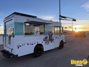 2003 P42 Workhorse Coffee & Beverage Truck Wisconsin Diesel Engine for Sale