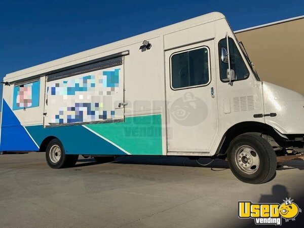 2003 P42 Workhorse Kitchen Food Truck All-purpose Food Truck Texas Gas Engine for Sale