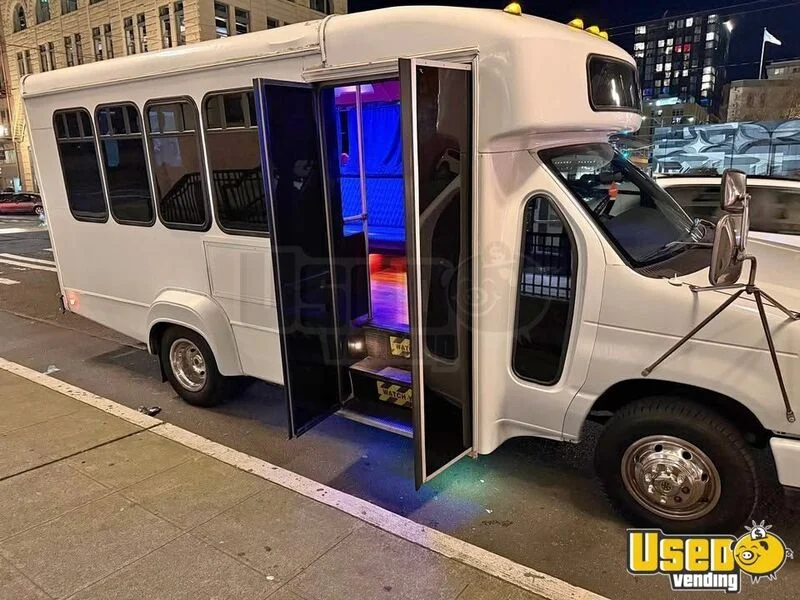 2003 Party Bus Ford Cutaway Party Bus Washington for Sale