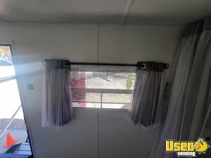 2003 Pioneer Mobile Hair & Nail Salon Truck 20 Missouri for Sale