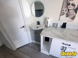 2003 Pioneer Mobile Hair & Nail Salon Truck Hand-washing Sink Missouri for Sale