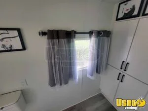 2003 Pioneer Mobile Hair & Nail Salon Truck Toilet Missouri for Sale