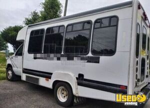 2003 Shuttle Bus Air Conditioning West Virginia Gas Engine for Sale