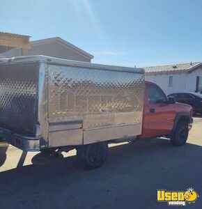 2003 Silverado Lunch Serving Food Truck Stainless Steel Wall Covers Texas Gas Engine for Sale