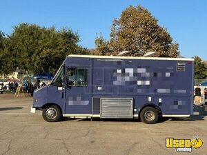 2003 Sn Ice Cream Truck Concession Window California Gas Engine for Sale
