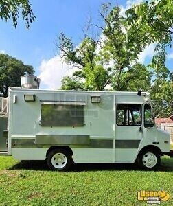 2003 Step Van All-purpose Food Truck Diamond Plated Aluminum Flooring Texas Diesel Engine for Sale