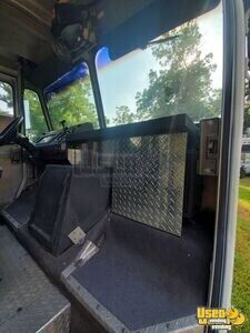 2003 Step Van All-purpose Food Truck Surveillance Cameras Texas Diesel Engine for Sale