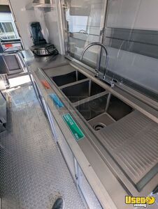 2003 Step Van Coffee & Beverage Truck Transmission - Automatic Florida Diesel Engine for Sale