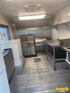 2003 Step Van Kitchen Food Truck All-purpose Food Truck Floor Drains Tennessee Gas Engine for Sale