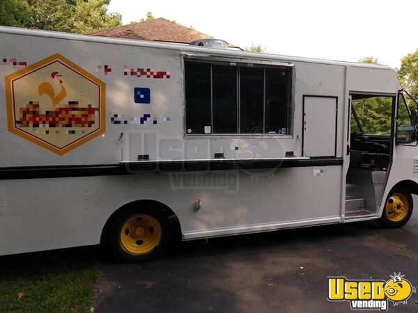 2003 Step Van Kitchen Food Truck All-purpose Food Truck Rhode Island Gas Engine for Sale