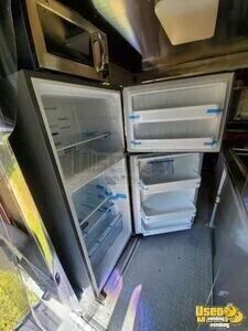 2003 Stepvan Kitchen Food Truck All-purpose Food Truck Fire Extinguisher Texas Diesel Engine for Sale